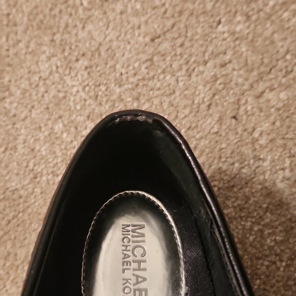 Michael Kors Women's Black Leather Slip-on Shoes w/ Laser Cutouts Size 8.5 - Picture 11 of 11